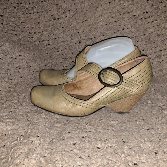 JOHN FLUEVOG-Getups-Eureka-Green Leather/Stitching-Mary Janes-Sz 7-Very Good - Picture 2 of 9